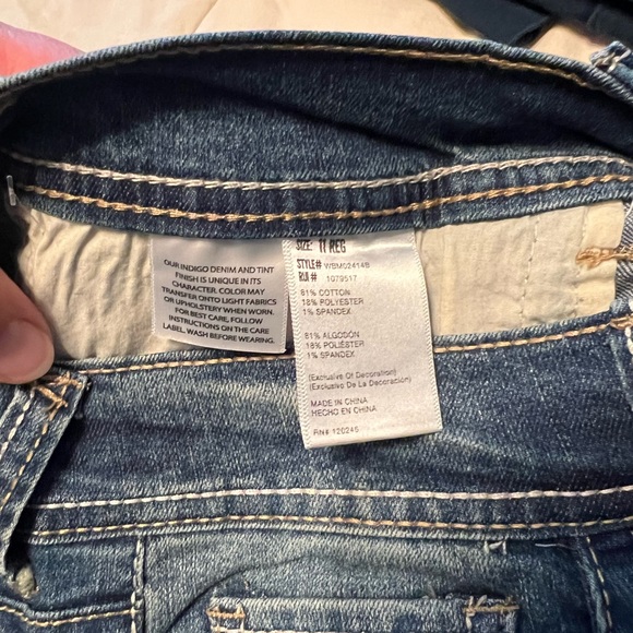 WallFlower Legendary Bootcut Mid-Rise Insta Stretch Size 11 Jeans, Keller color - Picture 4 of 4